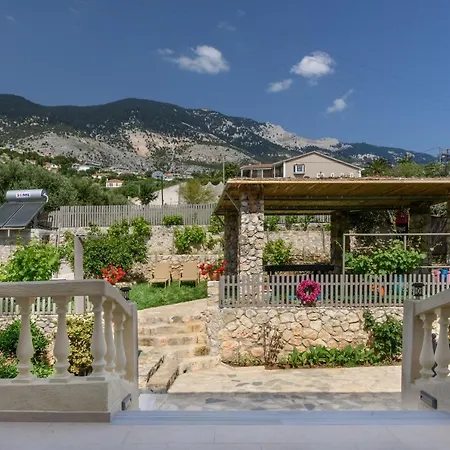 Vlachata Nikos & Vassilis Apartments Kefalonia מראה חיצוני תמונה