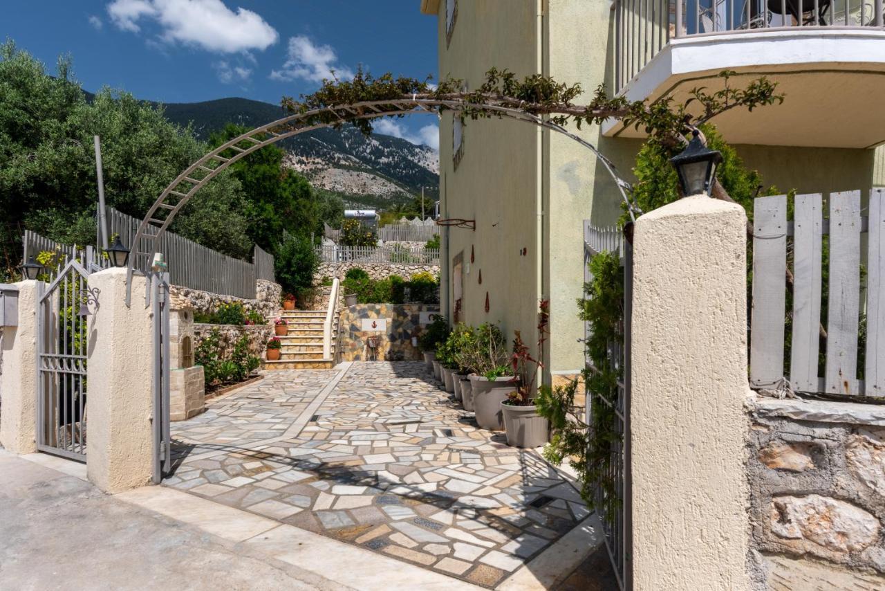 Nikos & Vassilis Kefalonia